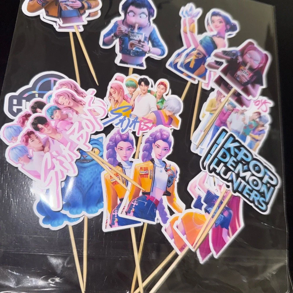 K-Pop Themed cupcake toppers